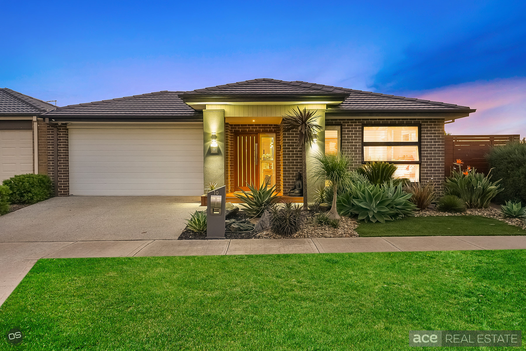 10 Seagrass Crescent POINT COOK VIC 3030