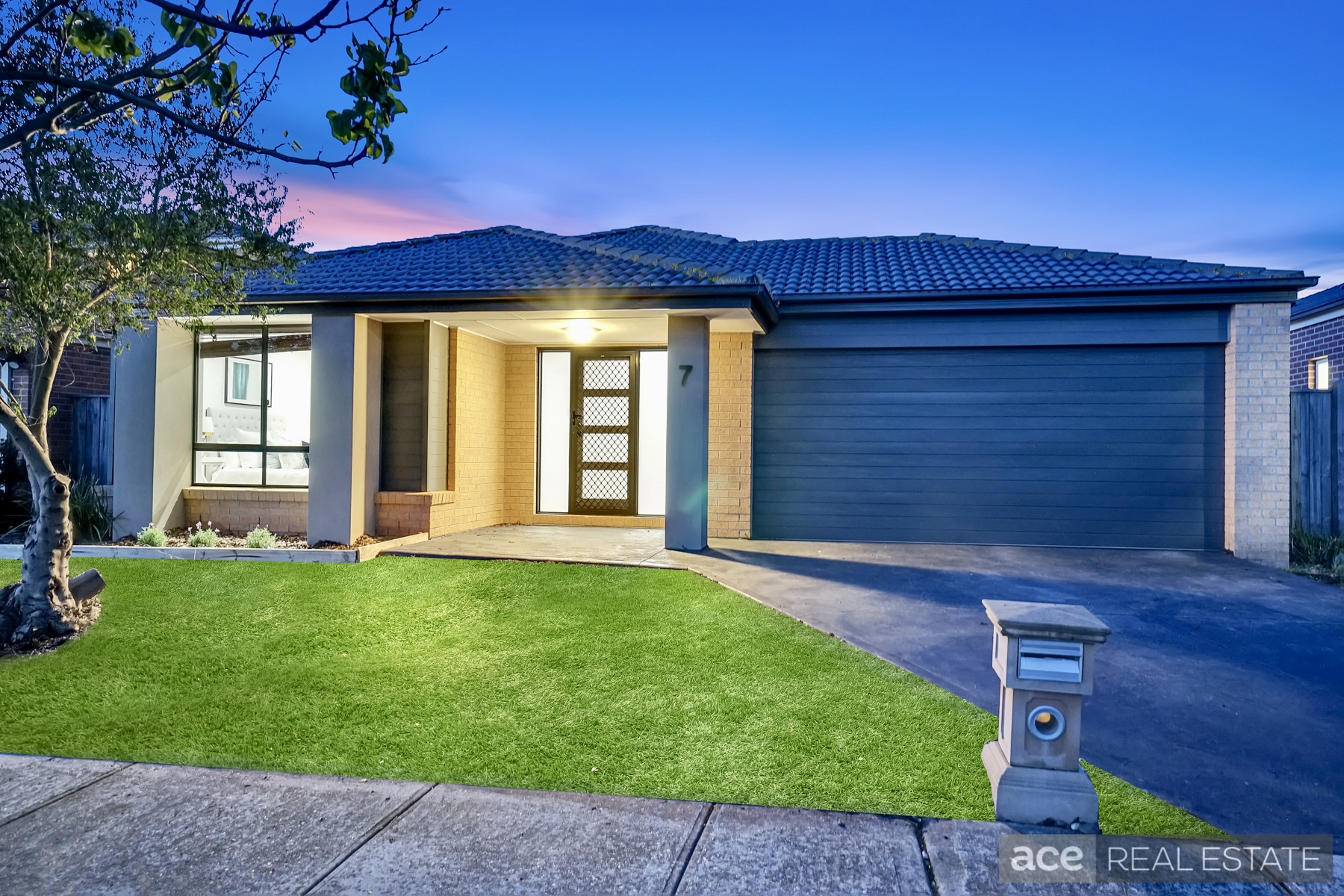 7 Baybreeze Street POINT COOK VIC 3030